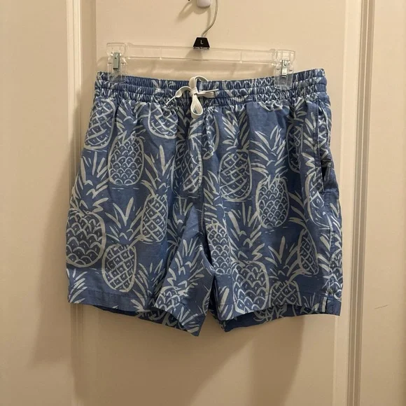 Chubbies Shorts Men's Blue Thigh-Napples 5.5" Lined Swim Trunks Pineapple Medium - Picture 1 of 5